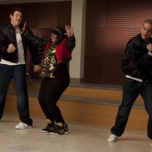 Glee: Cory Monteith, Amber Riley e Matthew Morrison e Mark Salling nell'episodio Funk