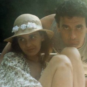 Massimo Troisi con Anna Pavignano