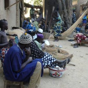 Un'immagine dal cuore dell'Africa dal film 14 kilometros