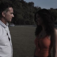 Fabio Bonini e Randi Ingerman in una scena del film Backward