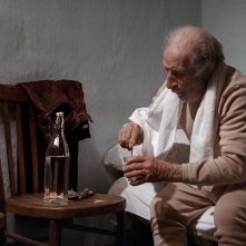 Giuseppe Fuda è un pastore che conduce una vita semplice nel film Le quattro volte