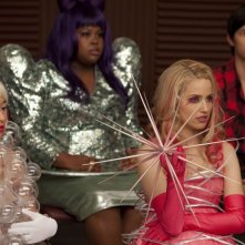 Dianna Agron, Jenna Ushkowitz e Amber Riley nell'episodio Theatricality di Glee
