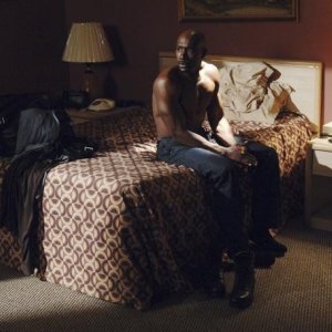 Morris Chestnut nell'episodio Fruition di V