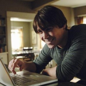 V: Logan Huffman nell'episodio Fruition
