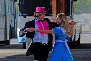 Camilla Ferranti in una scena di Alice, diretto da Oreste Crisostomi