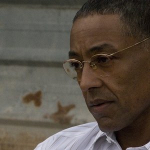 Breaking Bad: un primo piano di Giancarlo Esposito nell'episodio I.F.T
