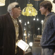 Bruce Dern e Chris Massoglia in una scena del film The Hole in 3D