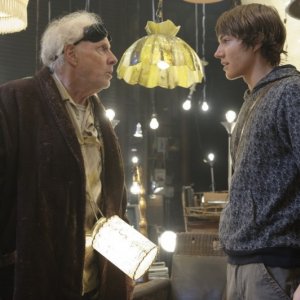 Bruce Dern e Chris Massoglia in una scena del film The Hole in 3D
