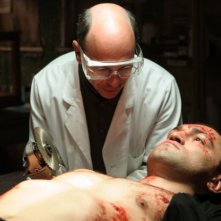 Kerry Shale e Andrei Arlovski in una sequenza del film Universal Soldier: Regeneration