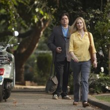 Oliver Platt e Laura Linney in una scena del pilot della serie The Big C