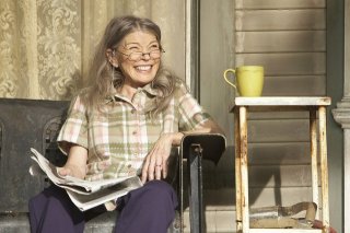 Phyllis Somerville in una scena del pilot della serie The Big C