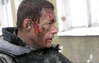 Un'immagine di Jean-Claude Van Damme dal film Universal Soldier: Regeneration