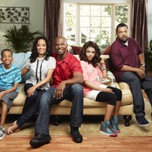 Una foto promozionale del cast della serie Are We There Yet?