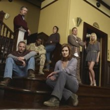 Una immagine promozionale del cast della serie Persons Unknown