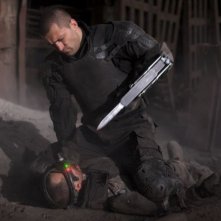 Andrei Arlovski in una scena d'azione nel film Universal Soldier: Regeneration