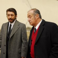 Ricardo Darín e José Luis Gioia nel film Il segreto dei suoi occhi