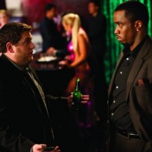 Jonah Hill e Sean Combs in una scena della commedia Get Him to the Greek