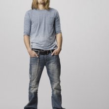 Patrick Flueger nei panni di Cal West in una immagine promozionale della serie Scoundrels