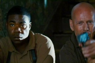 Poliziotti fuori - Due sbirri a piede libero - Trailer Italiano