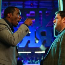 Sean Combs e Jonah Hill in un'immagine della commedia Get Him to the Greek