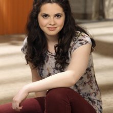 Vanessa Marano è Hope West nella serie Scoundrels