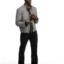 Leverage: Aldis Hodge in una immagine promozionale della stagione 3 della serie