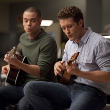 Puck (Mark Salling) e Will (Matthew Morrison) in una scena dell'episodio Journey di Glee