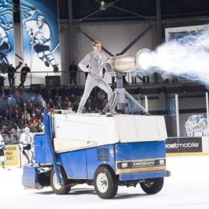 Stephen Merchant in un'immagine della commedia The Tooth Fairy