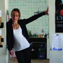 Dominique Frot in una scena del film Le père de mes enfants (2009)