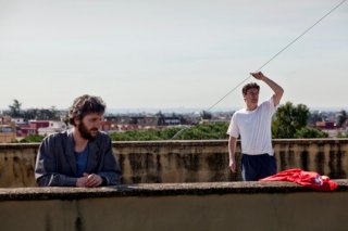 Ascanio Celestini e Giorgio Tirabassi in una scena del film La pecora nera