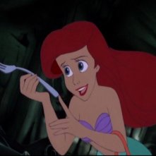 Ariel in una scena del film d'animazione La sirenetta