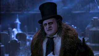 Danny DeVito in una sequenza del film Batman - il ritorno di Tim Burton