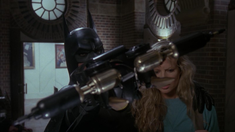 Michael Keaton Con Kim Basinger In Una Scena Del Film Batman 1989 165457