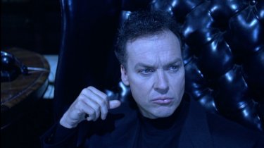 Michael Keaton in una scena del film Batman - il ritorno (1992)