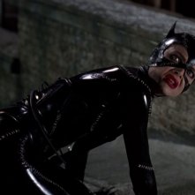 Michelle Pfeiffer in una scena del film Batman - il ritorno di Tim Burton
