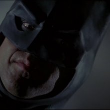 Primo piano di Michael Keaton nel film Batman di Tim Burton