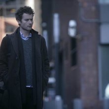 Rubicon: James Badge Dale in una scena della serie