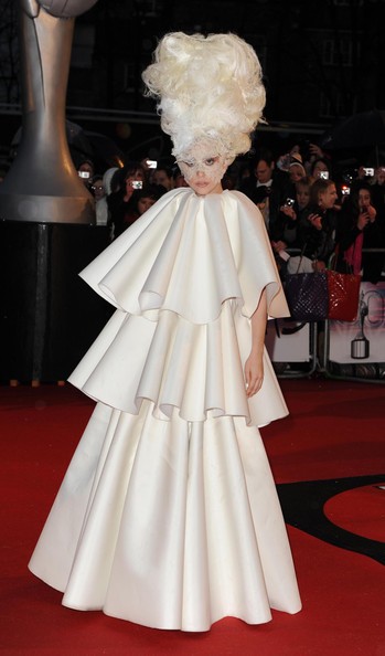 Lady Gaga Sul Red Carpet Dei Brit Awards 165864
