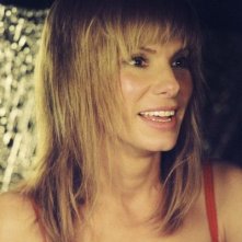 Primo piano di Sandra Bullock dal film All About Steve