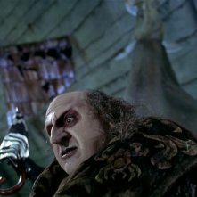 Danny DeVito in una scena del film Batman - il ritorno (1992)