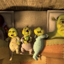 La famiglia di Shrek al completo nel film Shrek e vissero felici e contenti
