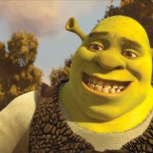 Primo piano del protagonista grande e grosso del film Shrek e vissero felici e contenti
