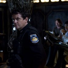 Il Col. Young (Justin Louis), Rush (Robert Carlyle) e Brody (Peter Kelamis) nell'episodio Incursion: Part 2 di Stargate Universe