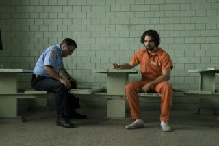 Andy Garcia e Steven Strait nei ruoli di padre e figlio nella commedia City Island