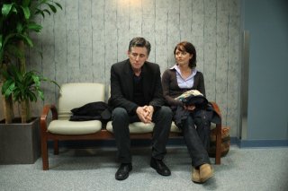 Gabriel Byrne e Lauren Hodges in una scena della serie TV In Treatment