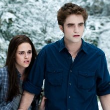 I Nostri Protagonisti K Stewart E R Pattinson In Una Tesa Scena Del Film The Twilight Saga Eclipse 166567