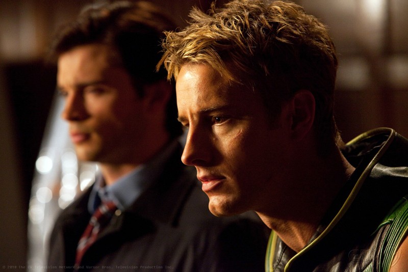 Freccia Verde Justin Hartley Con Affianco Clark Tom Welling Nell Episodio Absolute Justice Di Smallville 166661