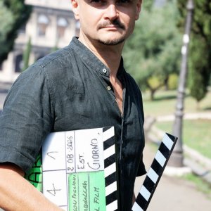 Marco Simon Puccioni sul set del documentario 'Il colore delle parole'.