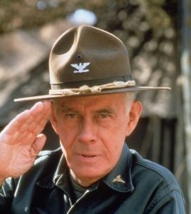 Harry Morgan nelle vesti del Comandante Potter