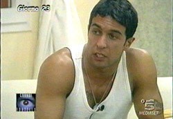 Pietro Taricone durante la prima edizione del Grande Fratello (2000)